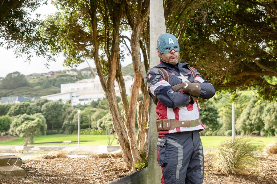Captain America-inspired shield-bearing superhero entertainer for kids parties NZ