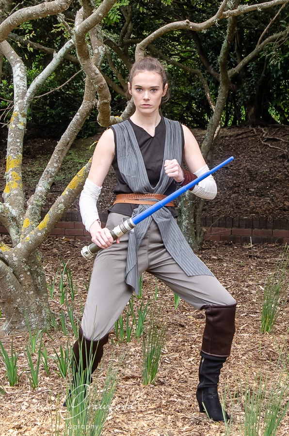 Rey-inspired Star-Wars scavenger character entertainer for kids parties in NZ
